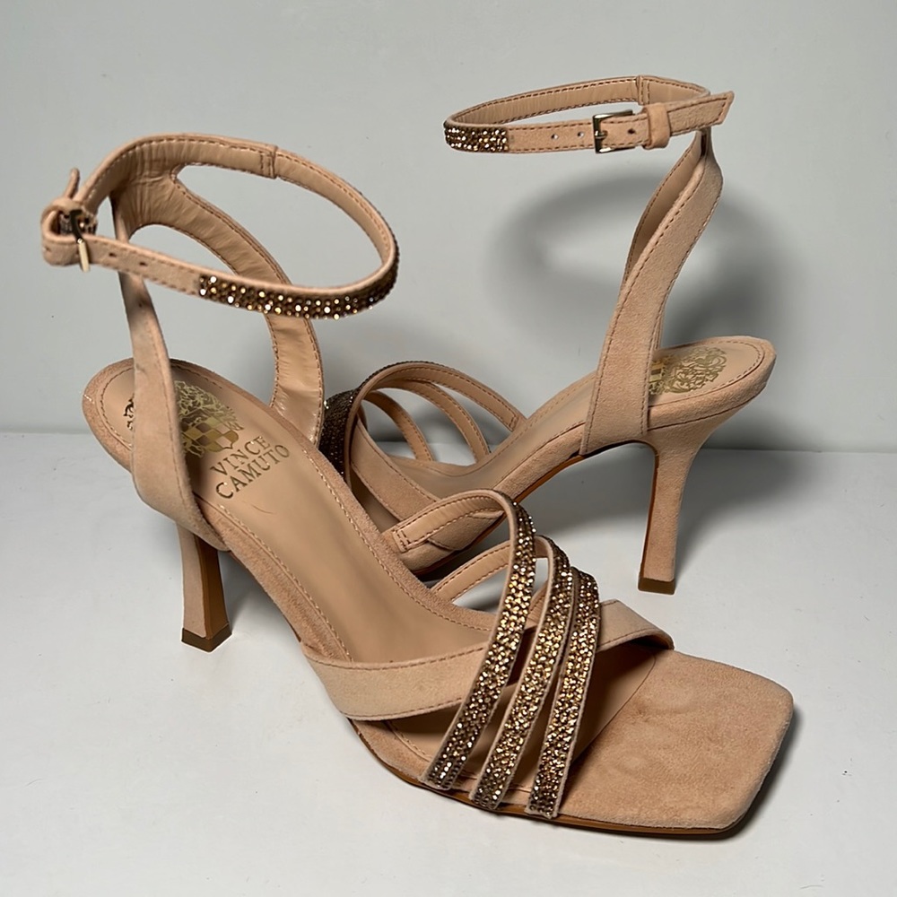 *NWT* Vince Camuto Dress Sandals